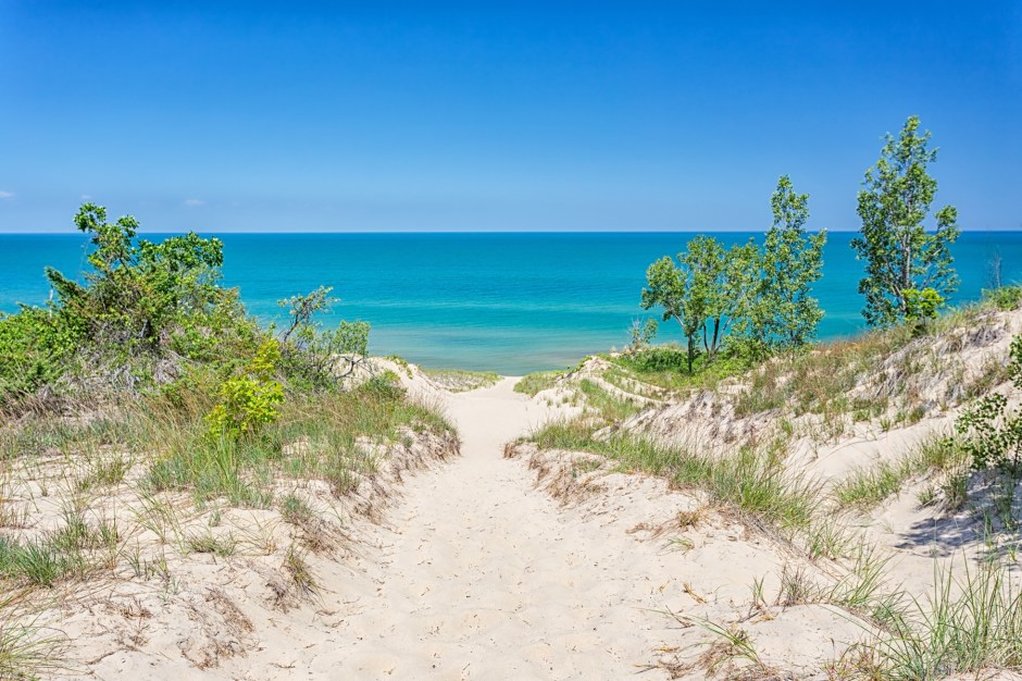 Trail to Beach from Mt. Tom