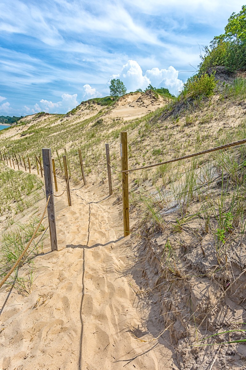 Trail to Mt Baldy Beach