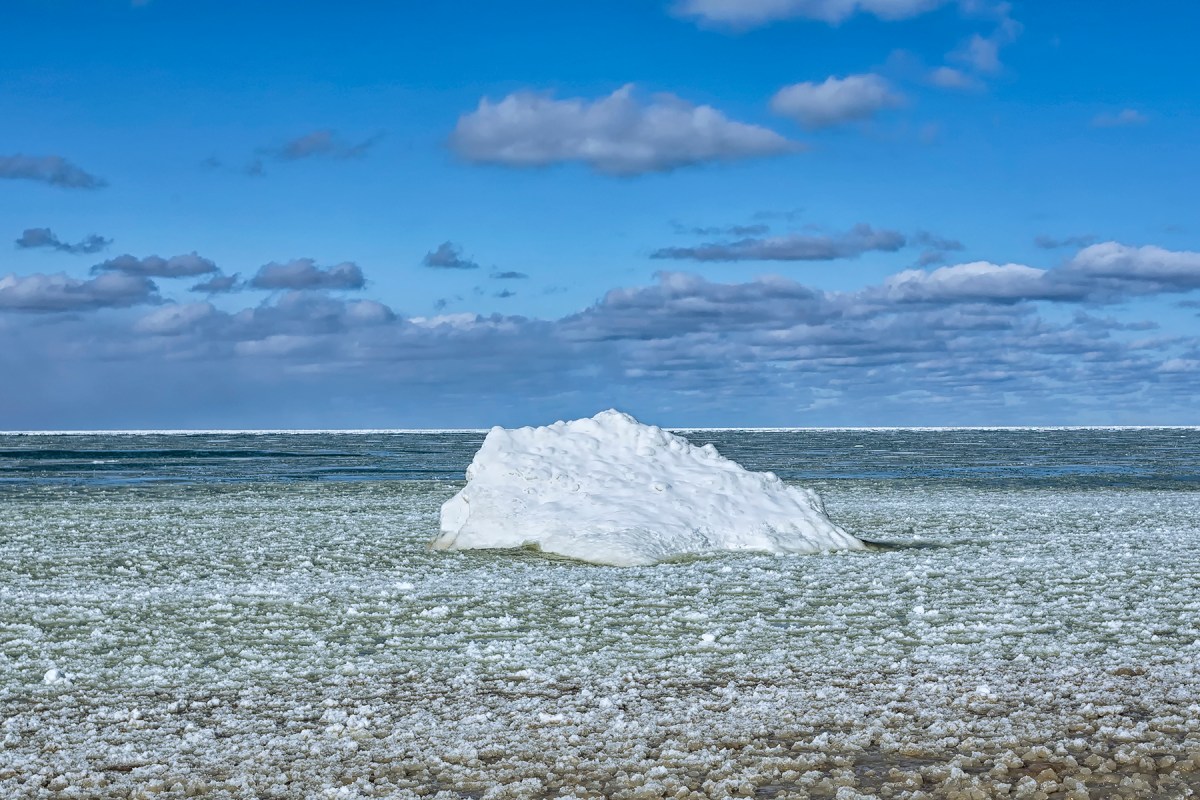 Iceberg at Kemil Beach
