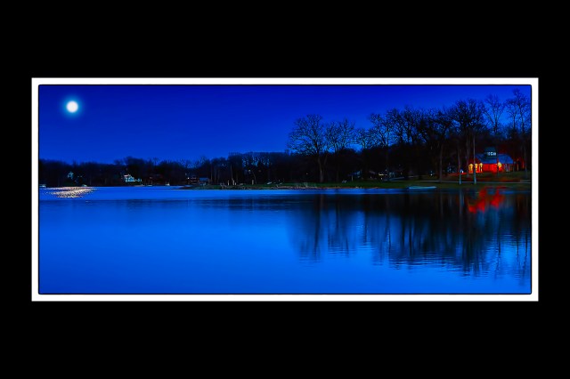 Full Moon in April 6x4 bl fr